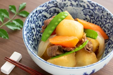 日本の家庭料理、肉じゃが © photo@n