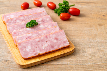 bacon barbecue sliced