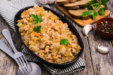 Stewed cabbage with minced meat