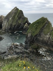 Fototapeta na wymiar Summer view of the southern Irish ocean coast in County Kerry (Contae Chiarraí)