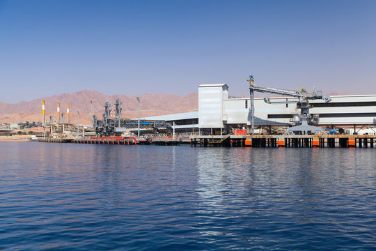 Aqaba port, new cargo terminal with crane