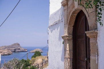 Lindos, Grecja - widok z ulicy na miasto