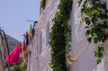 Symi, Grecja - uliczka © Andrzej