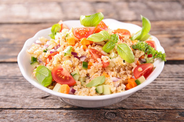 tabbouleh, semolina with vegetable