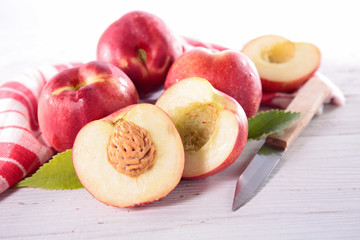 Fototapeta na wymiar fresh peach fruit