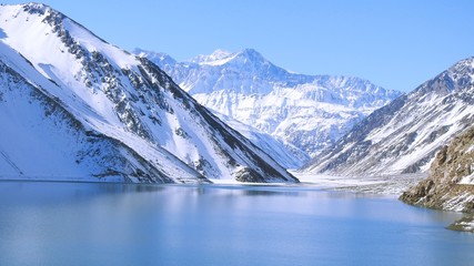 Obraz premium Landscape of mountain snow and winter