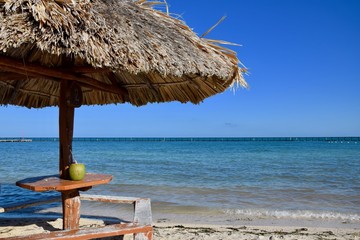 entspannter Platz am Strand in der Karibik