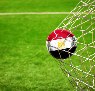 Fussball mit ägyptischer Flagge