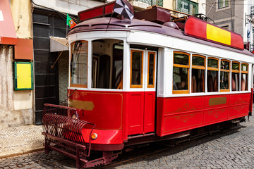 Fototapeta na wymiar Tram in Lisbon