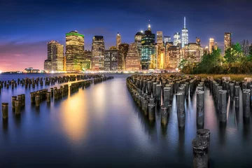 Wandcirkels aluminium New York City skyline met Pier 1 & 39 s nachts, USA © eyetronic