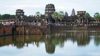 Obraz premium Angkor Wat, historical ruins of Angkor Khmer Empire, Siem Reap, Cambodia