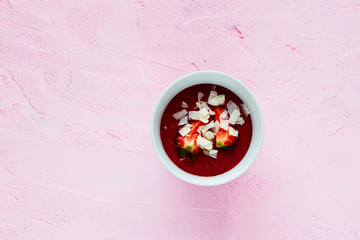 Berry smoothie bowl