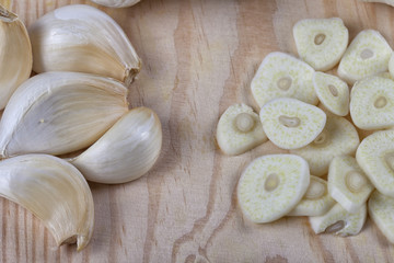 Chopped garlic