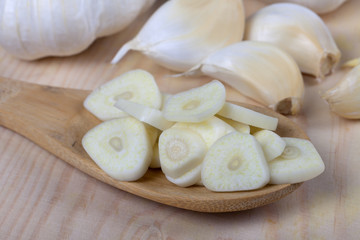 Chopped garlic