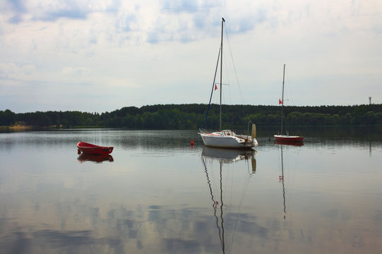 Sailboats and boats on the lake, Cedzyna, świętokrzyskie