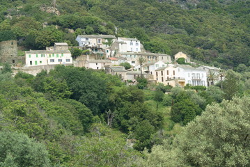 Fototapeta na wymiar multi-colored houses in a mountain