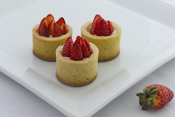 strawberry little cake