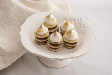 dulce de leche cakes 