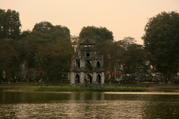 Fototapeta na wymiar Hoan Kiem Lake, Hanoi