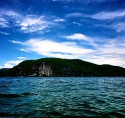 Obraz premium rogers rock and lake