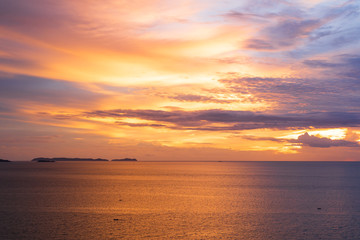 Beautiful seascape sunset sky.