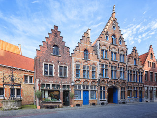 Fototapeta na wymiar Traditional medieval architecture in the old town of Bruges (Brugge), Belgium