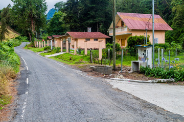 Fototapeta na wymiar Houses of Bajo Grande village near Baru volcano, Panama