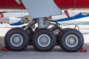 Chassis of Boeing 777 close