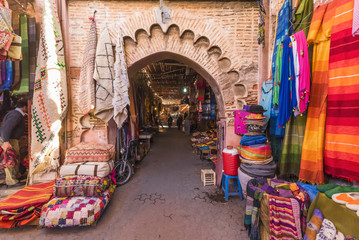 Souvenirs on the Jamaa el Fna market in old Medina, Marrakesh, Morocco - obrazy, fototapety, plakaty