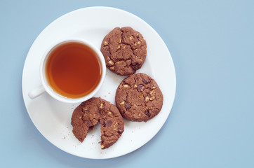 Plate with tea and cookies