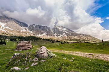 Fototapeta na wymiar Plateau of Montasio. Mountain range landscape
