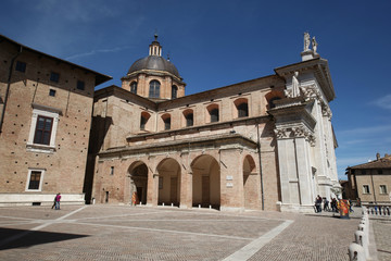 Fototapeta na wymiar Duomo di Urbino