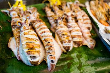 Thai spicy squid barbecue skewer