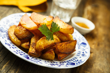 Baked potato wedges