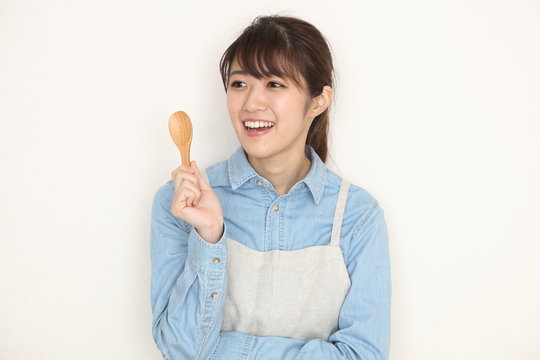スプーンを持つ のストック写真 ロイヤリティフリーの画像 ベクター イラスト Adobe Stock スプーンを持つ のストック写真 ロイヤリティフリーの画像 ベクター イラスト Adobe Stock