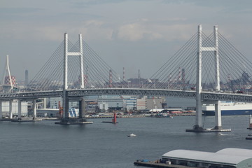 横浜ベイブリッジ