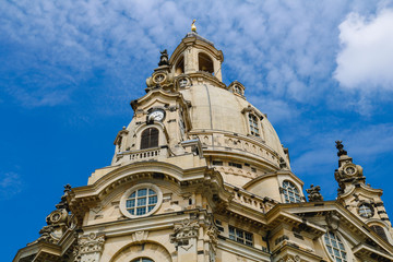 Obraz premium Dresdener Frauenkirche in Sachsen in Deutschland