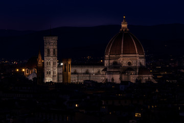 Fototapeta premium Cattedrale di notte