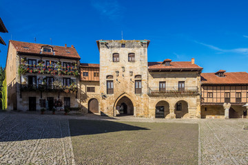 Spanien - Kantabrien - Santillana Del Mar - Plaza Mayor © rudiernst