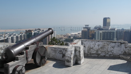 Fototapeta na wymiar an old canon on the hill of Macau