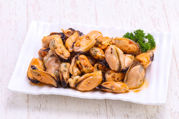 Pickled mussels in the bowl