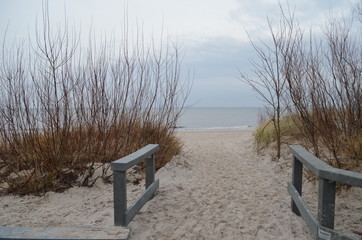 Bałtyk - wejście na plaże zimą, Jurata