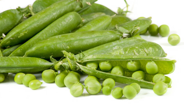 Isolated image of peas close up