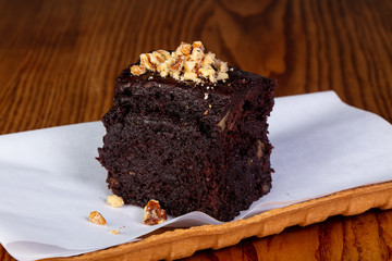 Brownie cake with nuts
