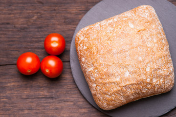 Homemade bread and tomatoes 
