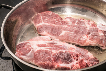 Rindfleisch in einer Pfanne