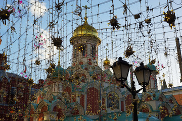 Obraz premium Kazan Cathedral and decoration Nikolskaya Street, Moscow, Russia