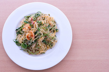 Thin rice noodles stir fried with shrimp and water minosa