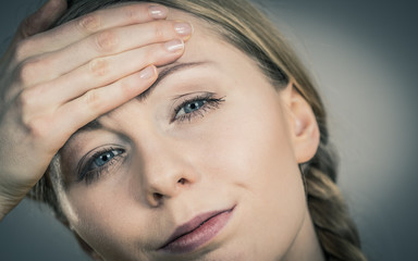 Woman having head ache