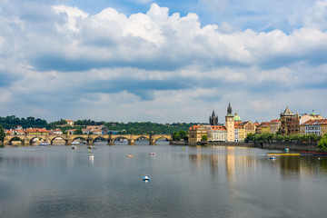 Obraz premium Charles Bridge and Vlata River in Prague, Czech Republic